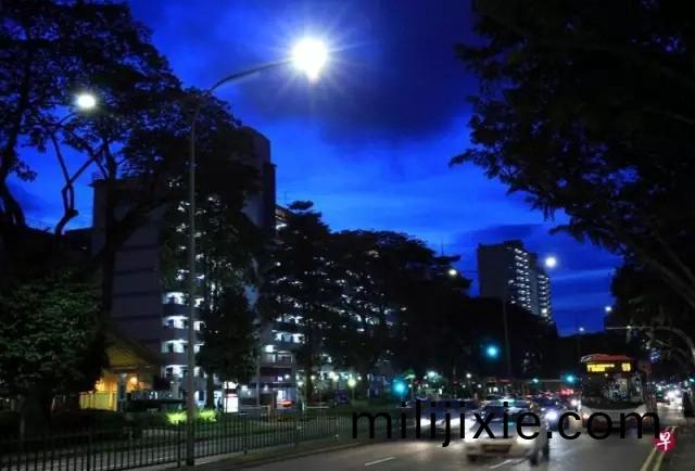 新(xin)加坡計(ji)劃(hua)2022年前將全(quan)國路燈(deng)更換成LED