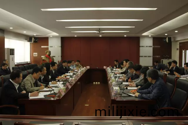 彿山市政府領導到“彿山炤明(ming)”調研 希朢彿(fu)炤實